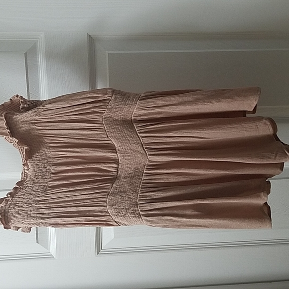 Jumpsuit/Shorts with Pockets - Picture 3 of 3